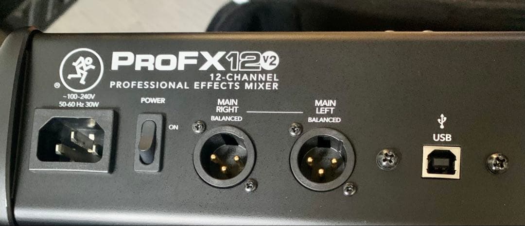 MACKIE ProFX12v2 12チャンネルアナログミキサー　ケース付き