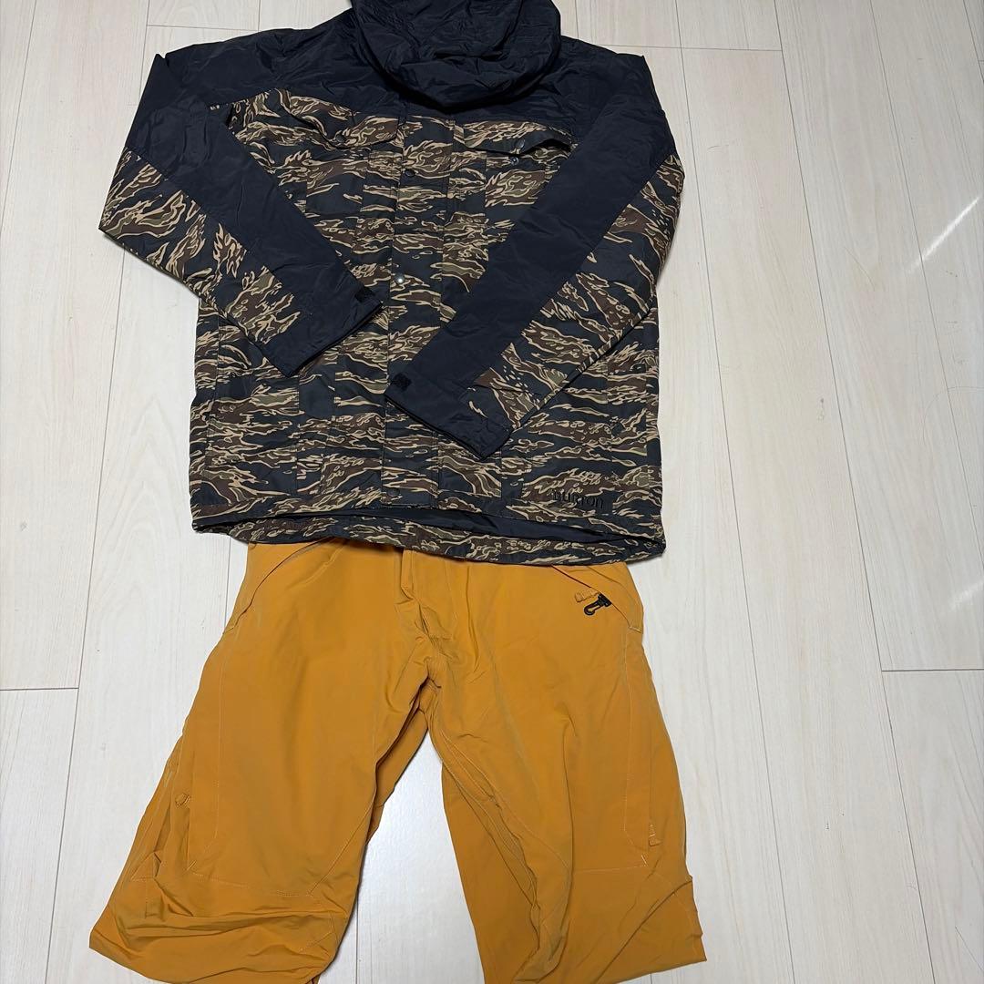 BURTON 迷彩柄 ジャケット パンツ セット