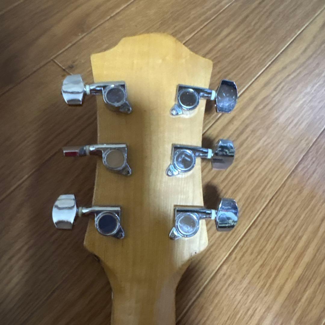 エレキギター 黒と白の幾何学模様　布袋寅泰