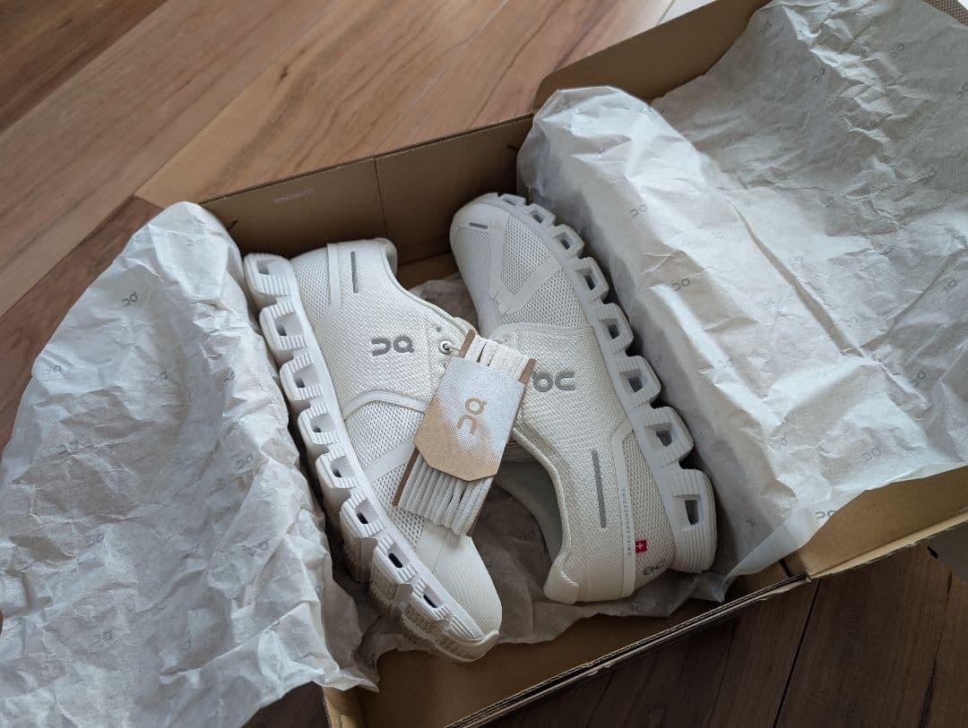 on Cloud5 White　26.5