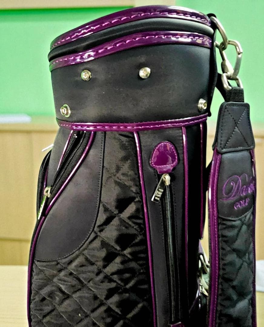 送料無料/超美品　超有名プランドDAKS ゴルフバッグ ブラック/パープル