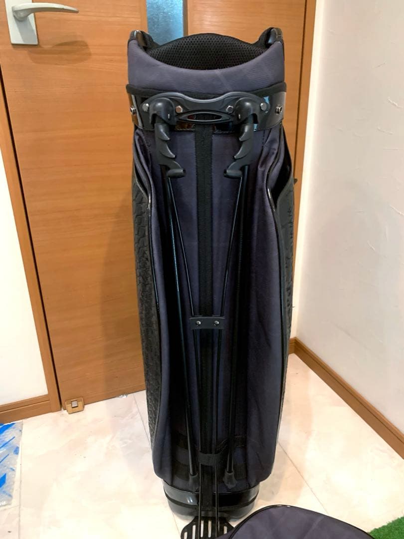 希少　美品　完売　エリート　ブラックリミテッド　スタンドキャディバッグ　クロコ