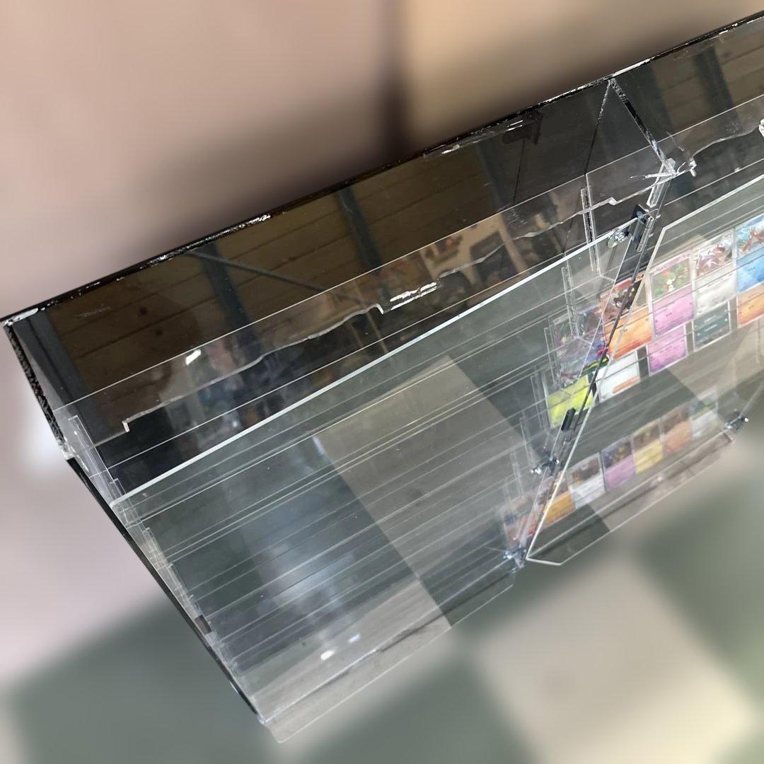 トレーディングカード　トレカ　ディスプレイ　ショーケース