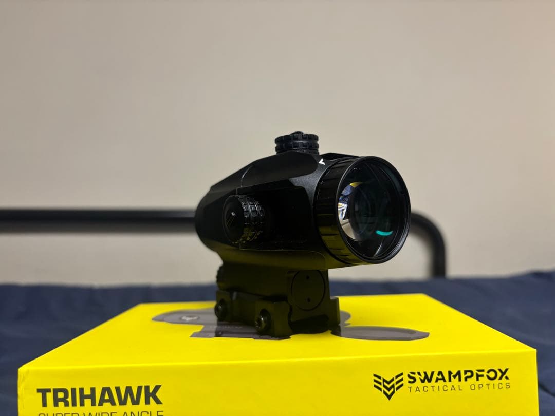 実物 swampfox TRIHAWK 3X30 プリズムスコープ ドットサイト