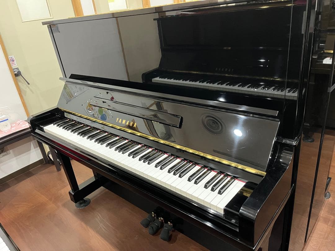 超価格 ヤマハU30BLピアノ、サイレント付、人気のベストセラーモデル♪