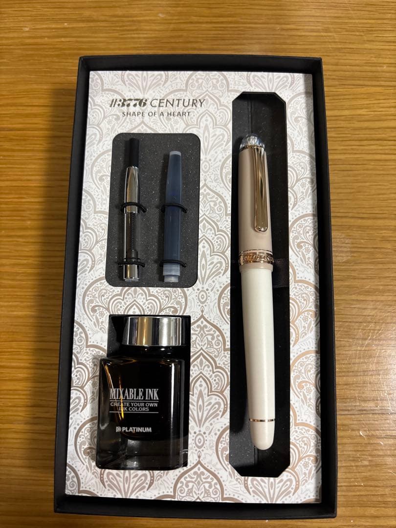 【レア】プラチナ万年筆 センチュリー 「シェイプ・オブ・ハート」チャイラテ