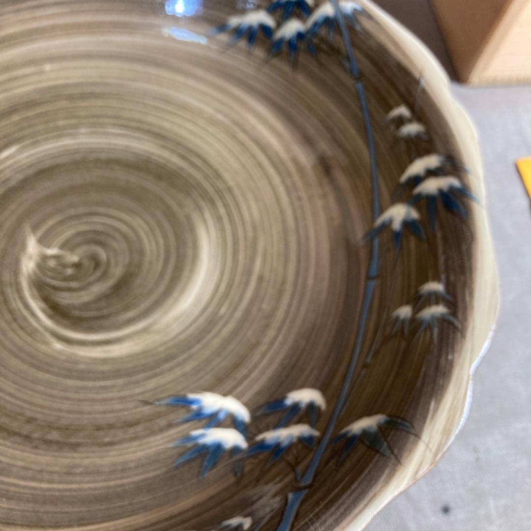 【横石臥牛】現川焼の伝統　重要無形文化財　十三代横石臥牛作　刷毛目雪持笹　鉢