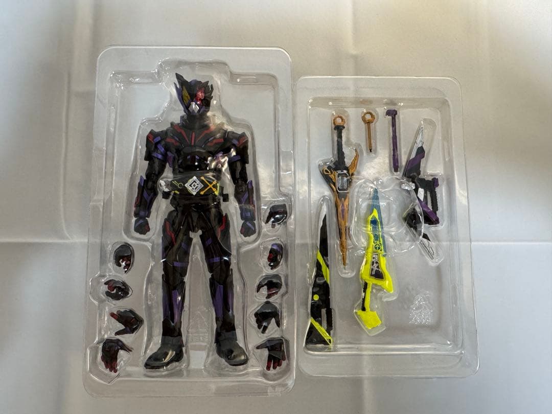 S.H.Figuarts仮面ライダーアークスコーピオン