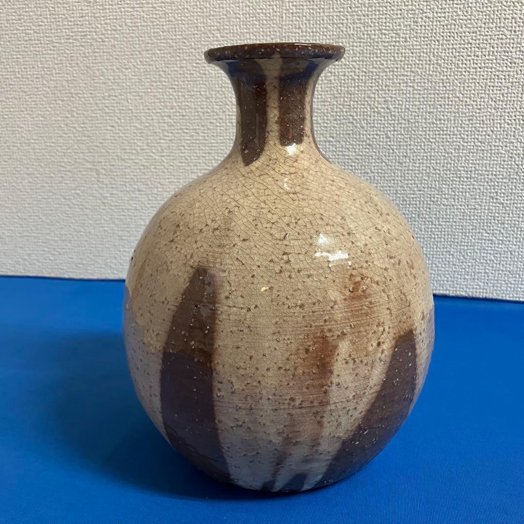 岡田裕　萩焼　花入