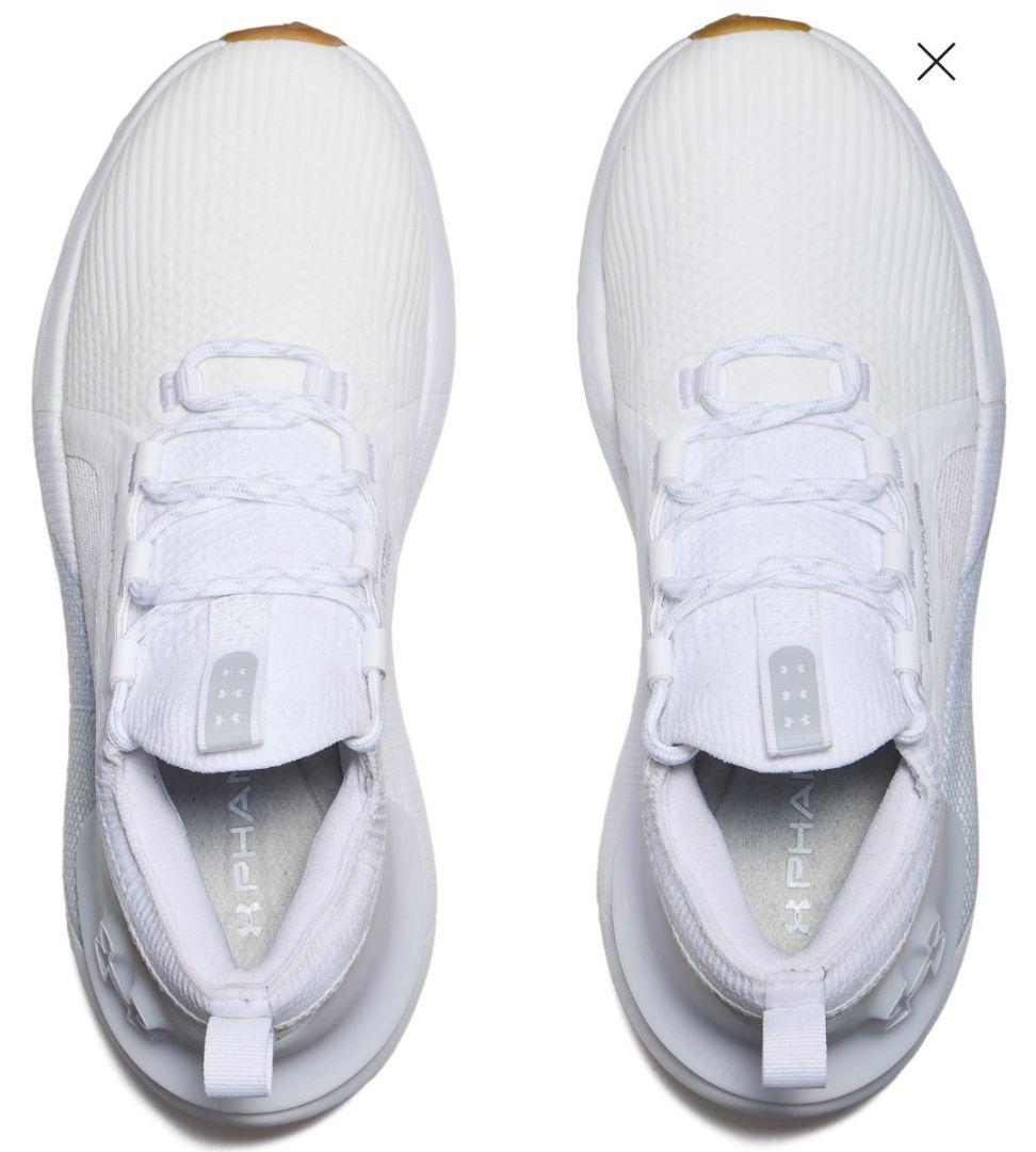 新品!アンダーアーマー　ゴルフシューズ　レディース