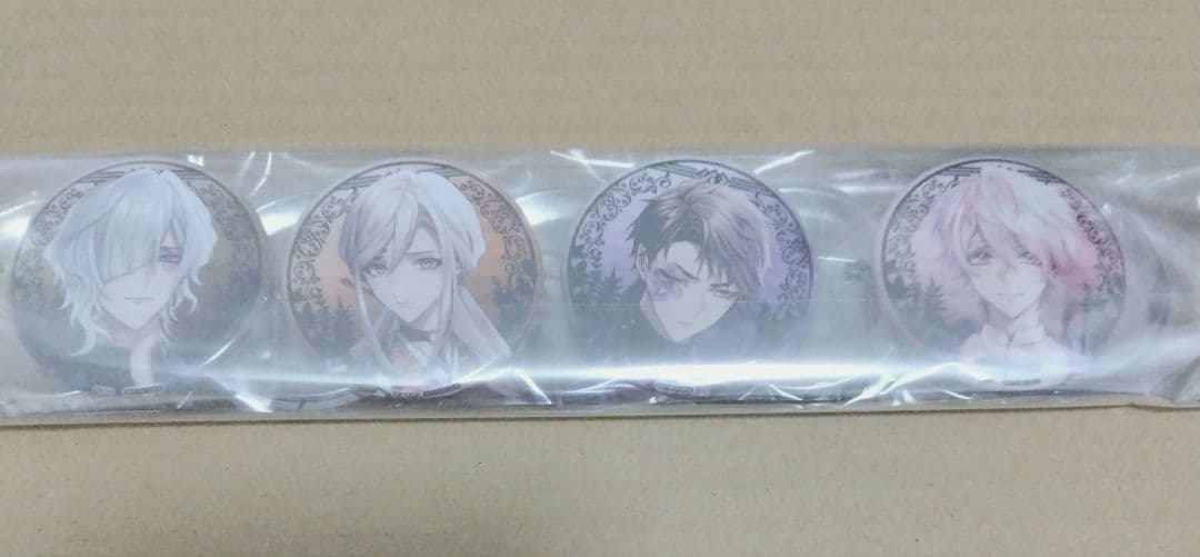 ナインリップ　缶バッチ