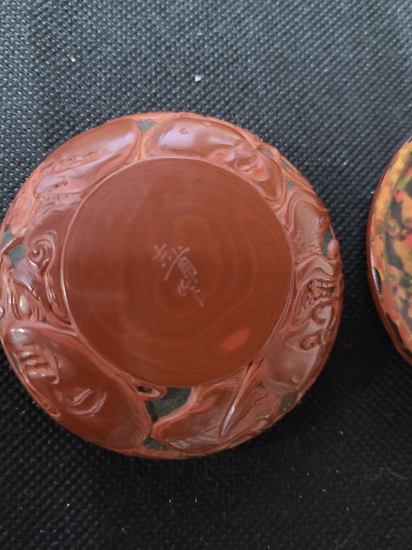 希少本堆朱香合