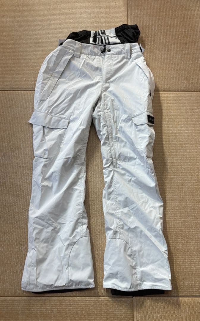 THE SOCIETYスノーボードウェア セットアップ