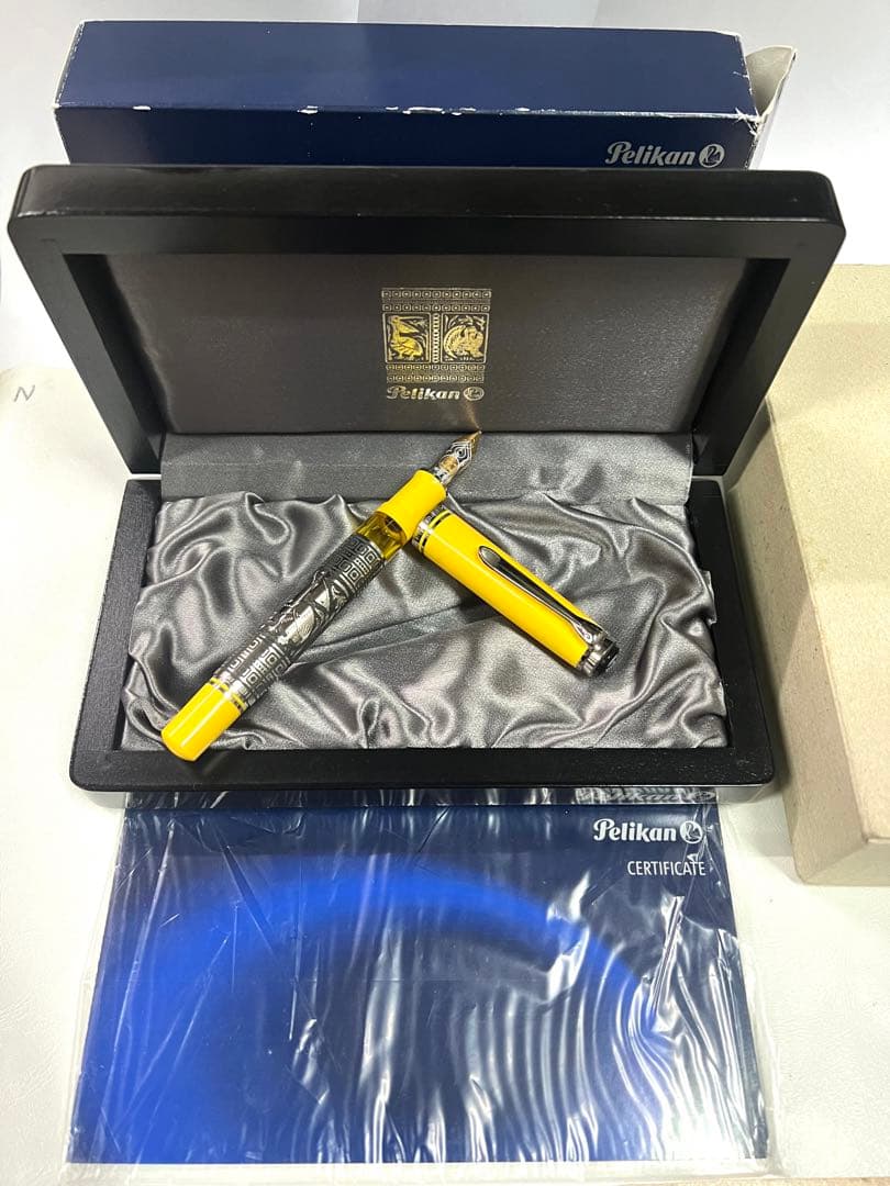 Pelikan ペリカン トレド M910 万年筆 イエロー 18K M