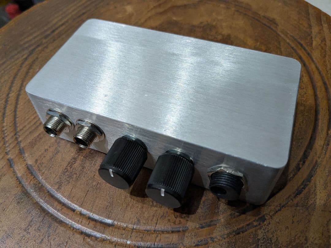 エフェクター製作引き受けます