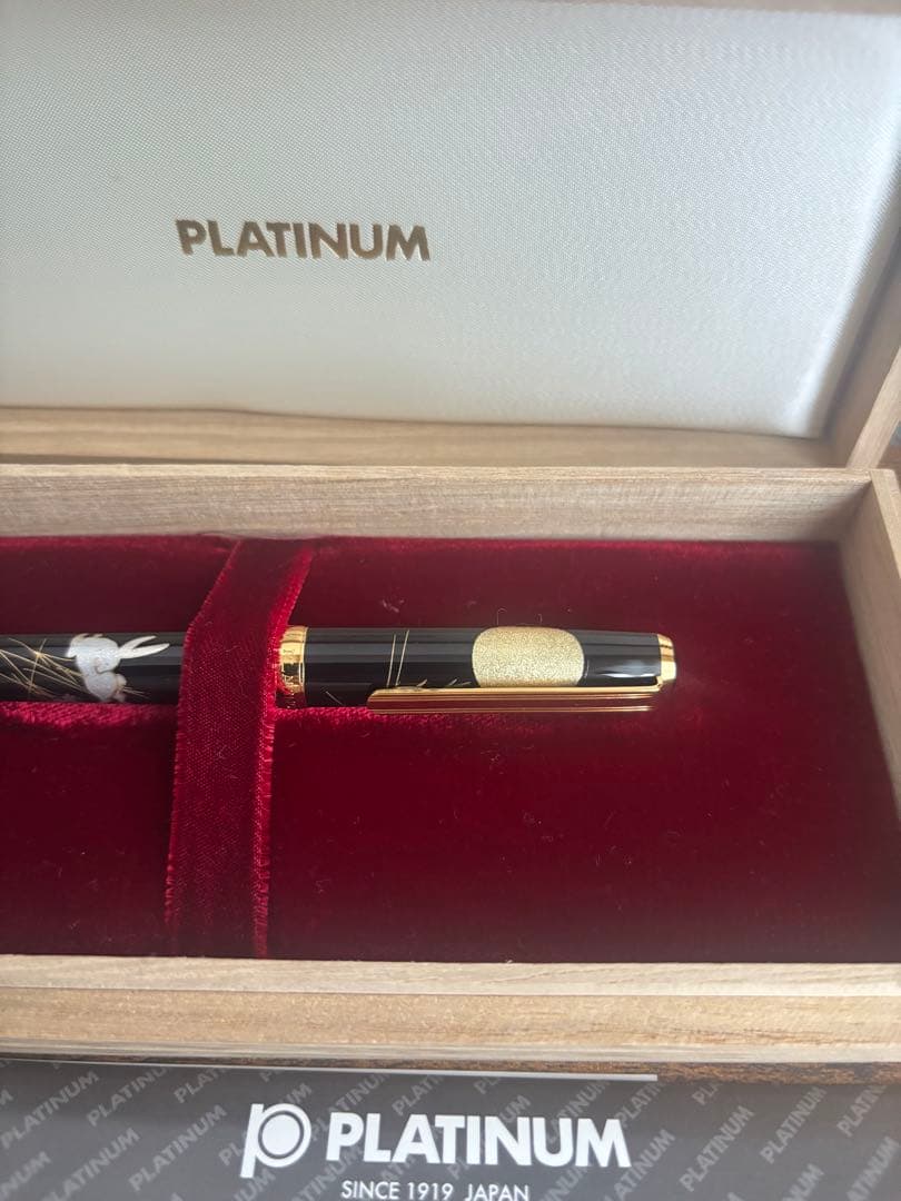 PLATINUM ツキトウサギ プラチナ　万年筆　金沢箔　ペン先18K