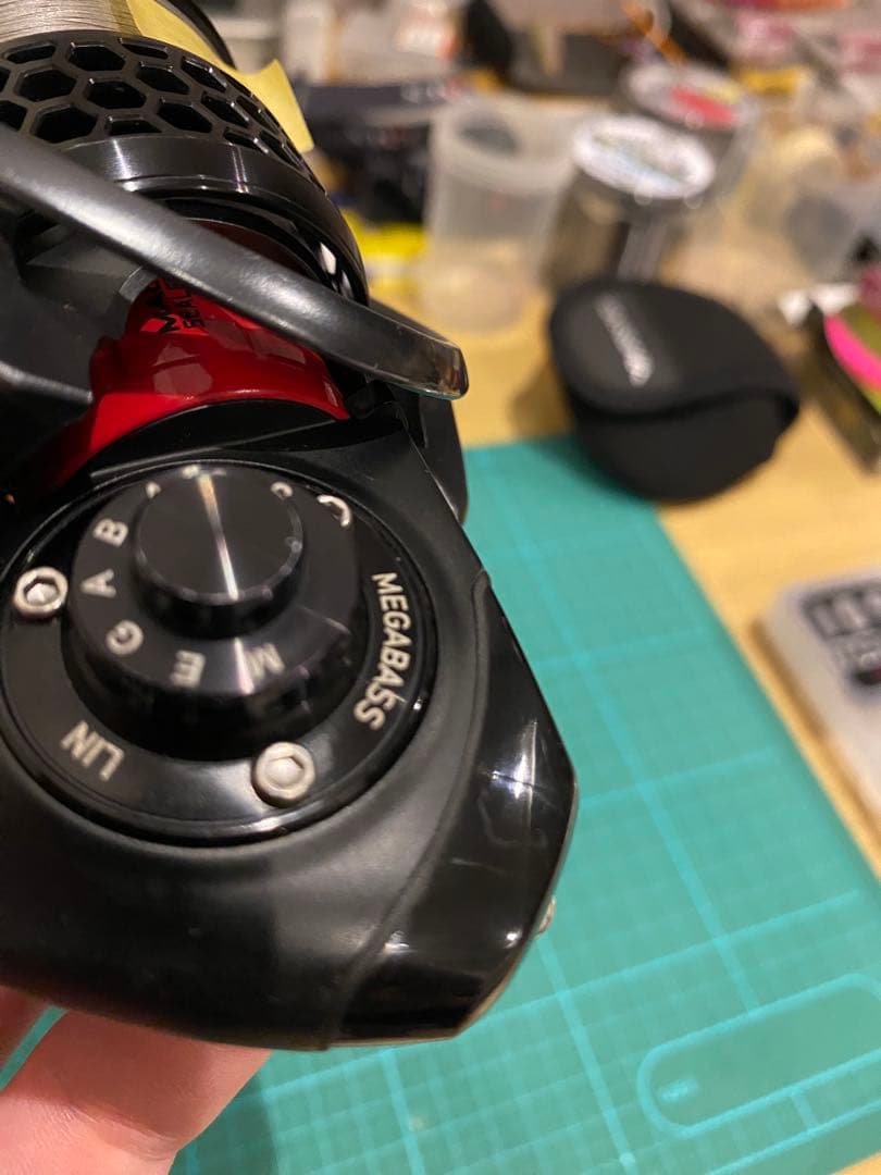 リール Megabass LIN 258 HM