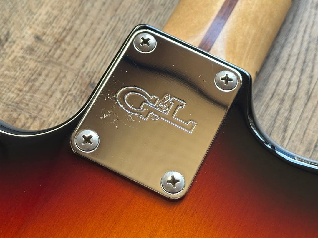 G&L Tribute series S-500 日本製　中古