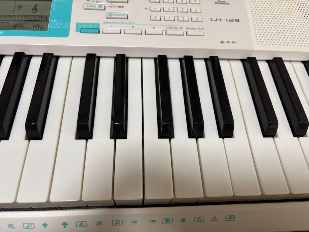 CASIO 光ナビゲーションキーボード LK-128
