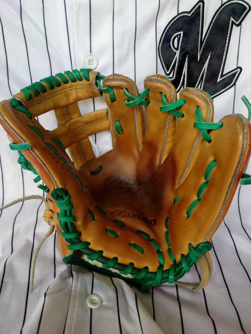 NPB 支給硬式グローブ　内野手用