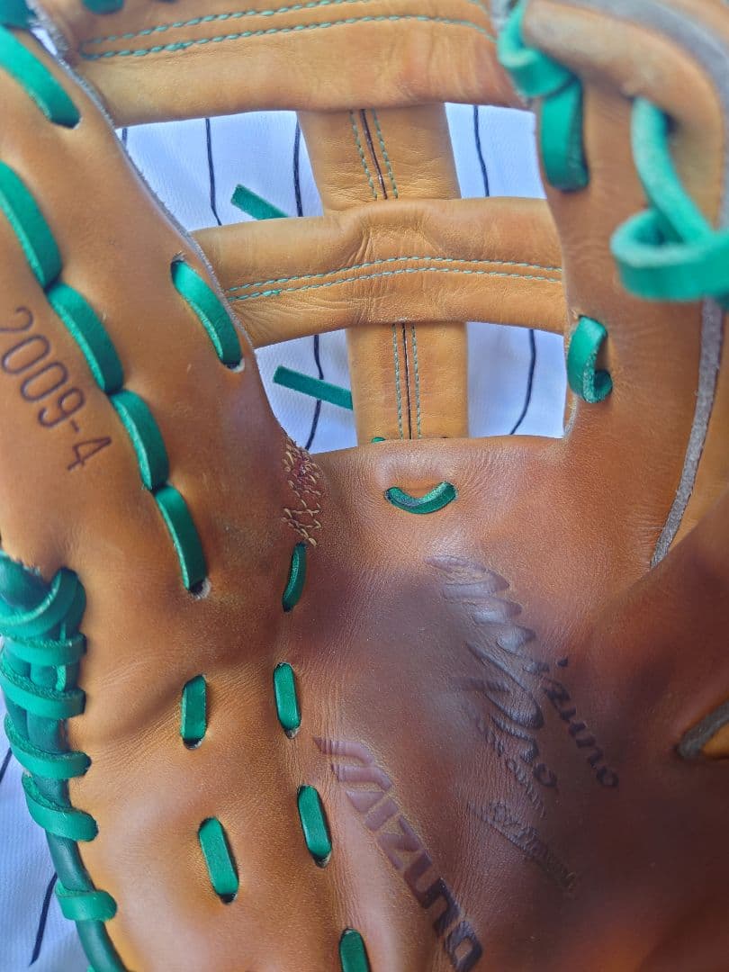 NPB 支給硬式グローブ　内野手用