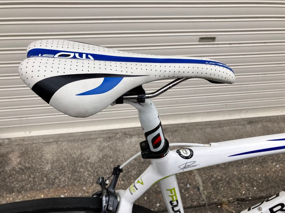 PINARELLO FP QUATTROフルカーボン2013手渡し希望