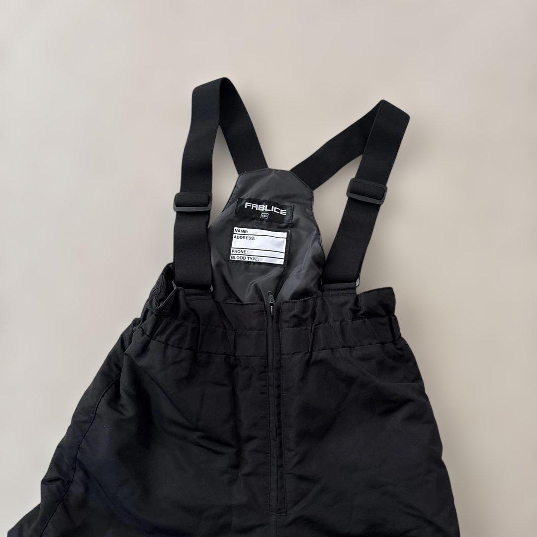 子ども用スキーウェア 赤黒迷彩　FABLICE