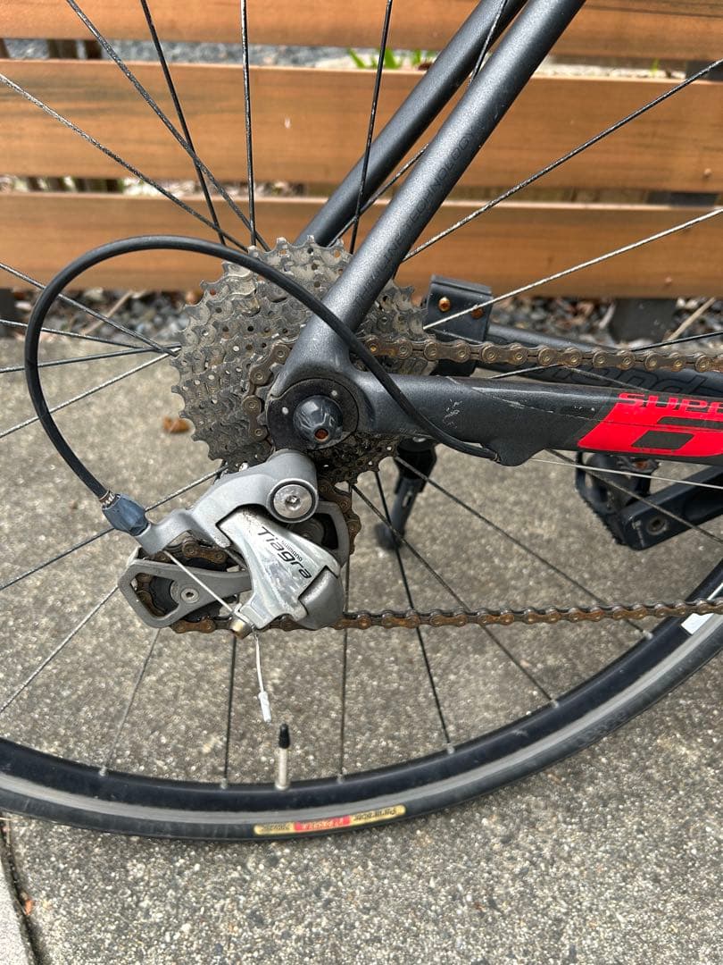 【送料込み】年末価格cannondale super six フルカーボン