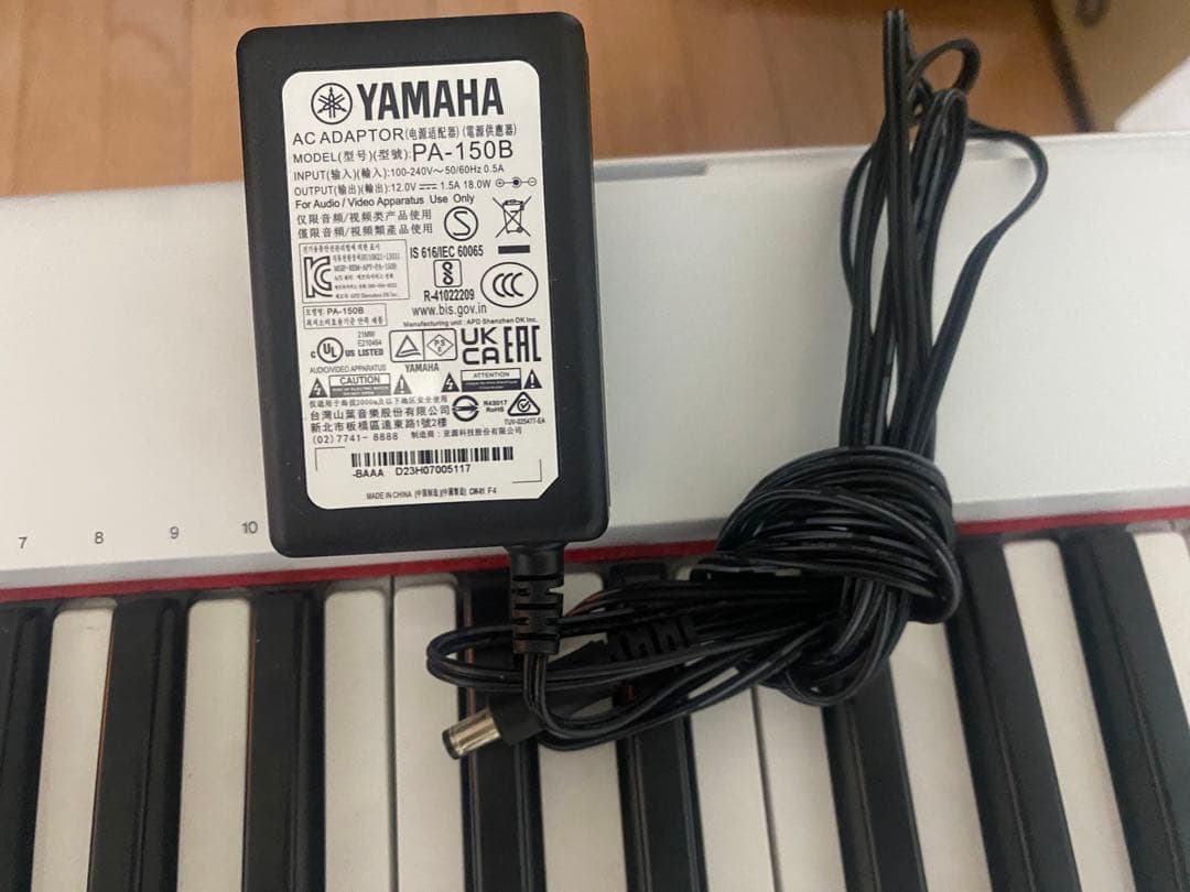 YAMAHA Piaggero NP32-WH ホワイト 76鍵 電子キーボード