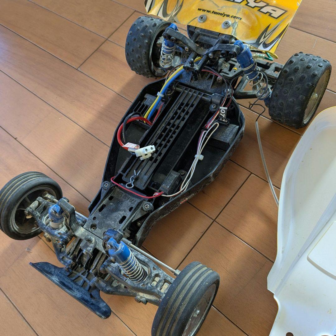 ジャンクTamiya ラジコンカー 2200mAh＋2個バッテリー付き