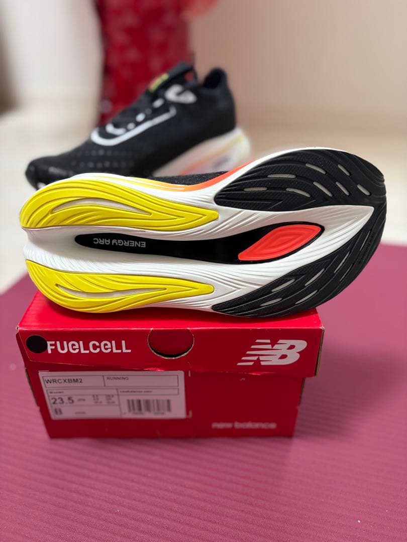 New Balance FuelCell ランニングシューズ 23.5 新品