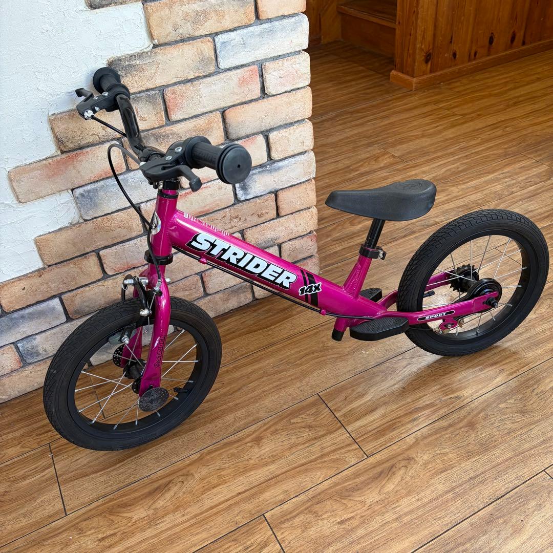 大人気 STRIDER ストライダー 14X スポーツ バランスバイク ピンク
