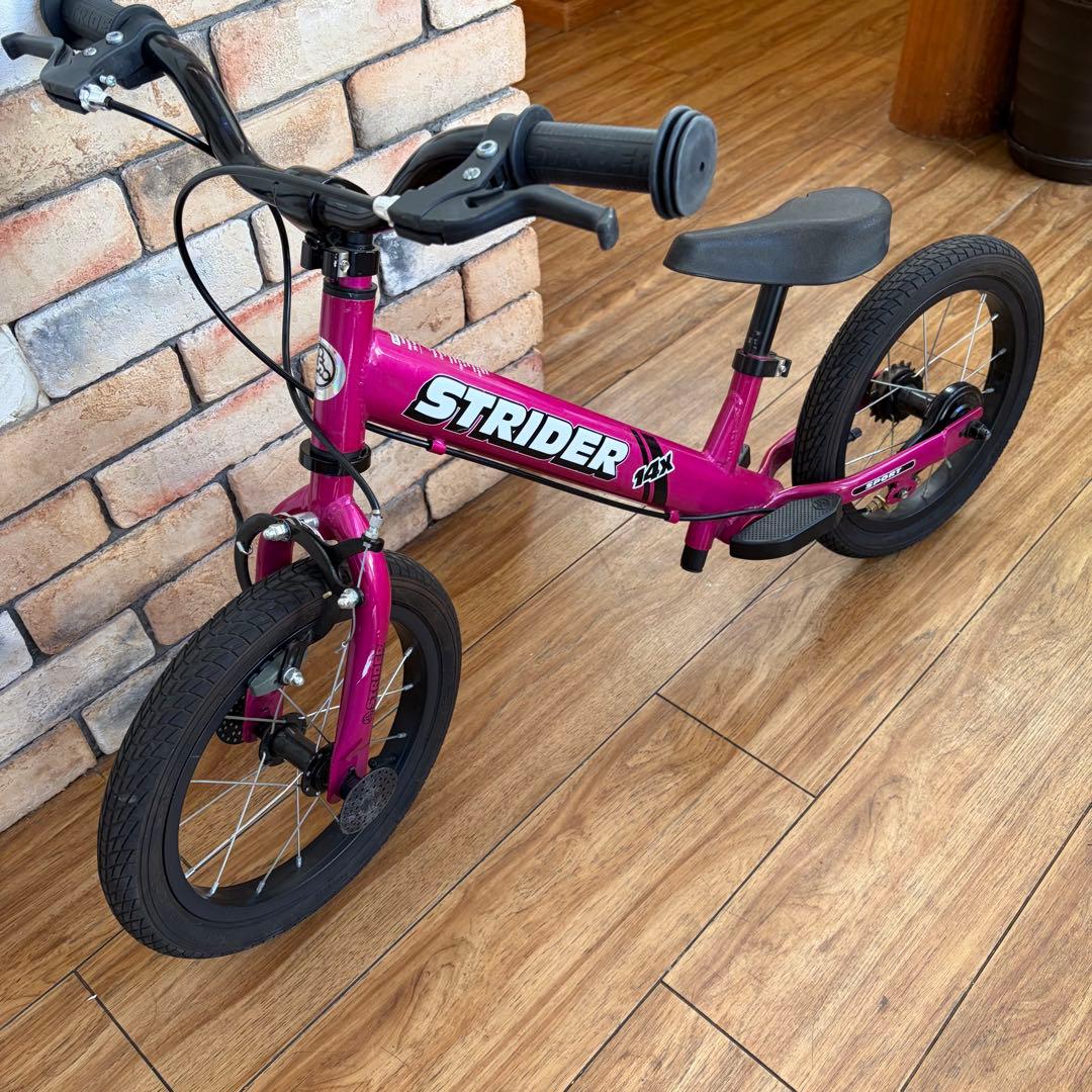 大人気 STRIDER ストライダー 14X スポーツ バランスバイク ピンク