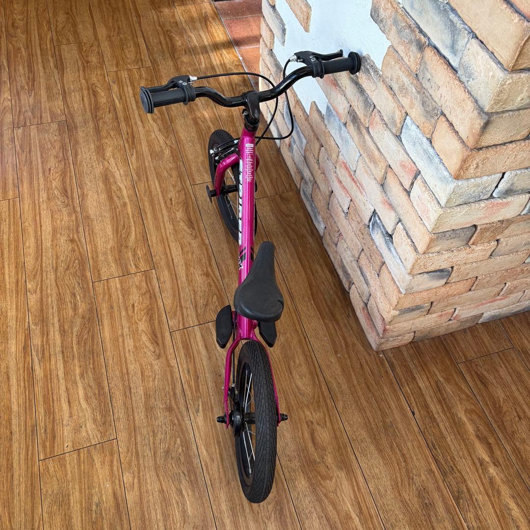 大人気 STRIDER ストライダー 14X スポーツ バランスバイク ピンク