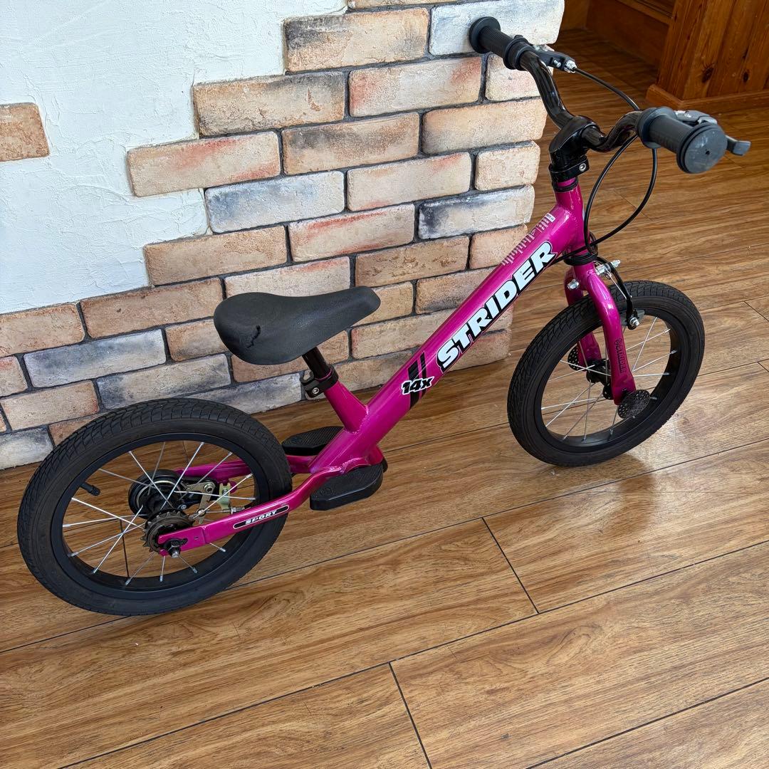 大人気 STRIDER ストライダー 14X スポーツ バランスバイク ピンク