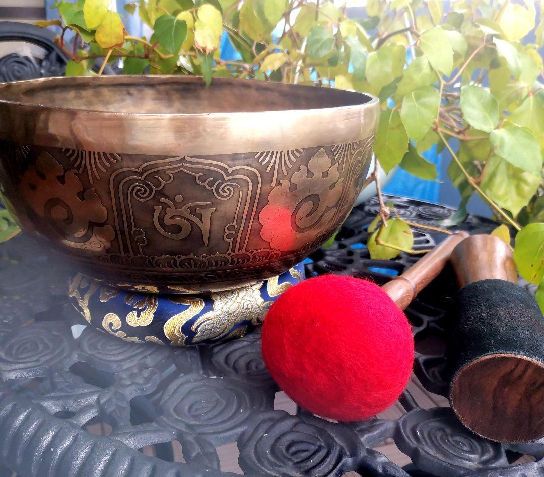 【フルムーン】 特大・カービング シンギングボウル