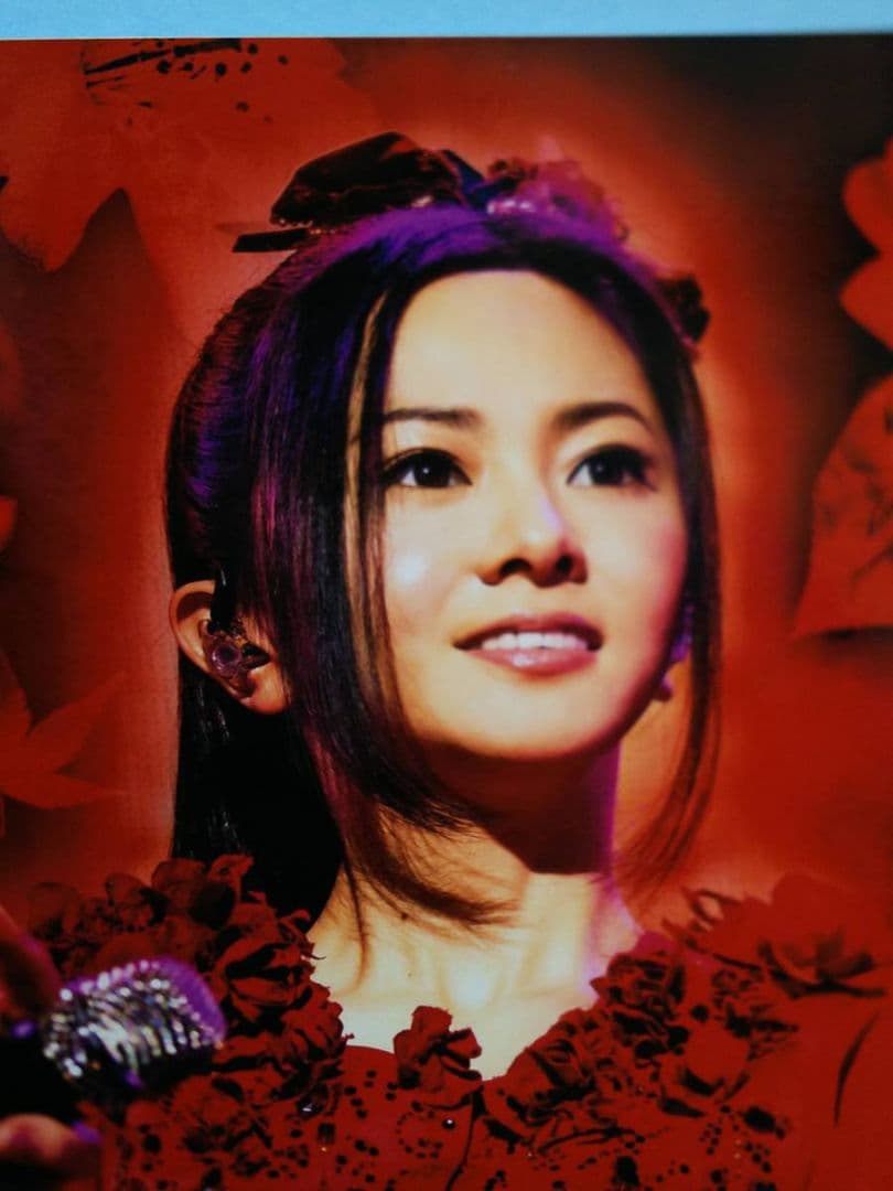 直筆サイン入り倉木麻衣ビッグブロマイド写真Red it beシングルコレクション