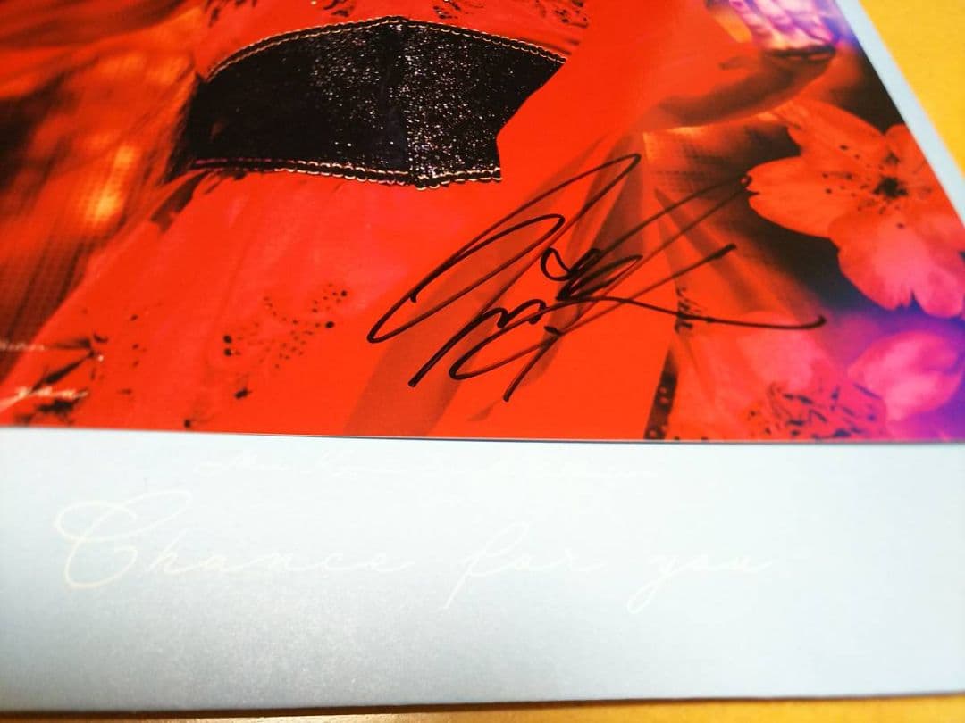 直筆サイン入り倉木麻衣ビッグブロマイド写真Red it beシングルコレクション