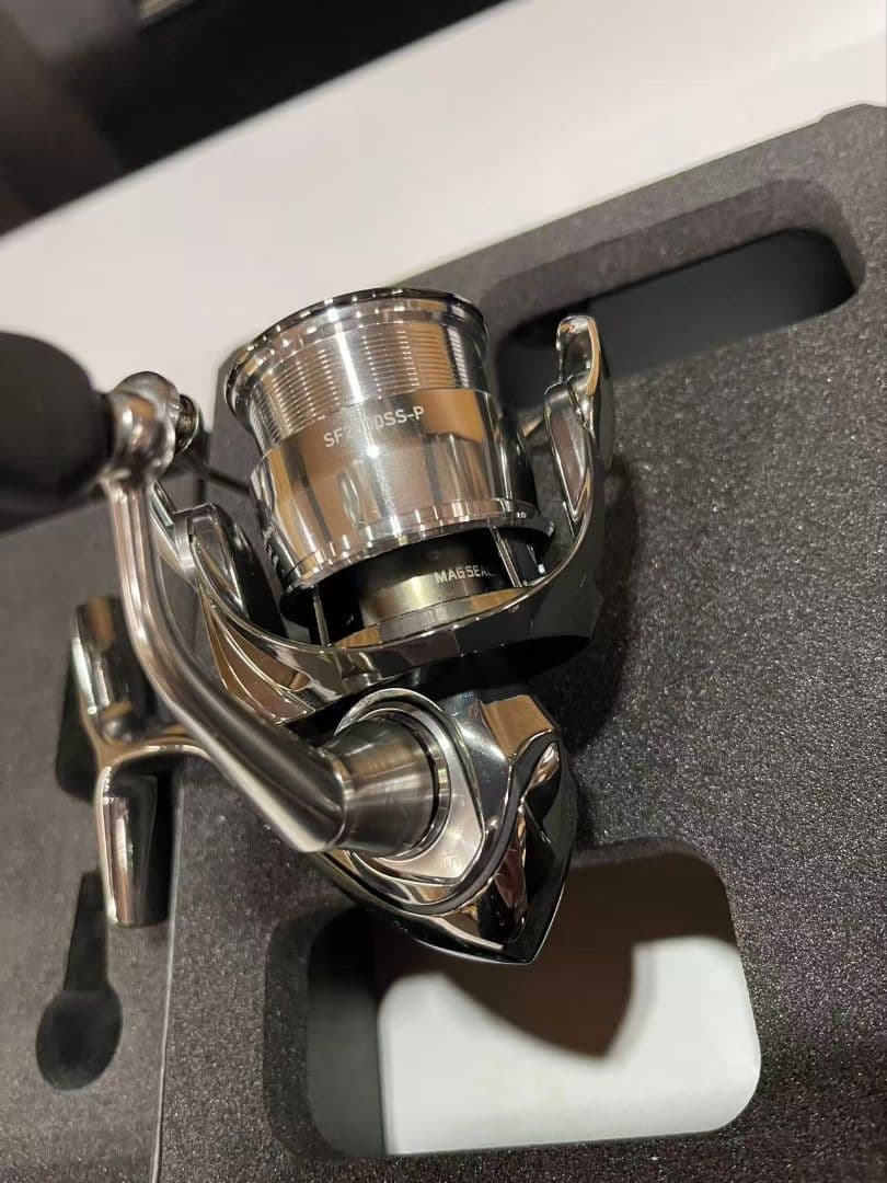 超美品ダイワ　22EXIST SF2000SS-P