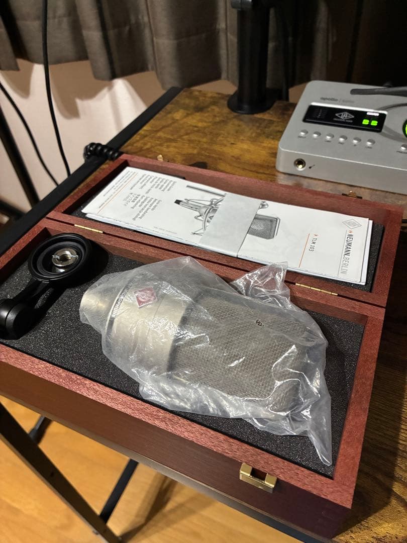 Neumann TLM 103 コンデンサーマイク