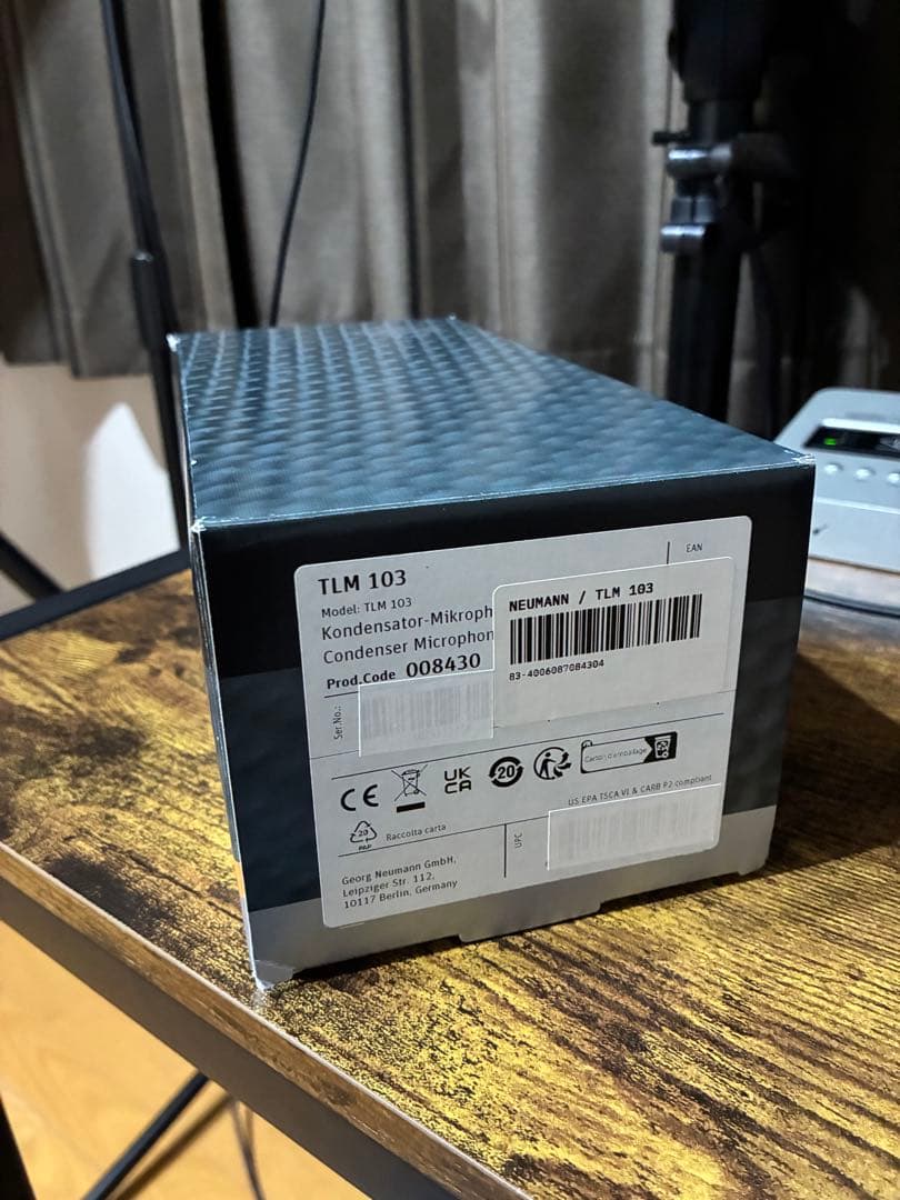 Neumann TLM 103 コンデンサーマイク