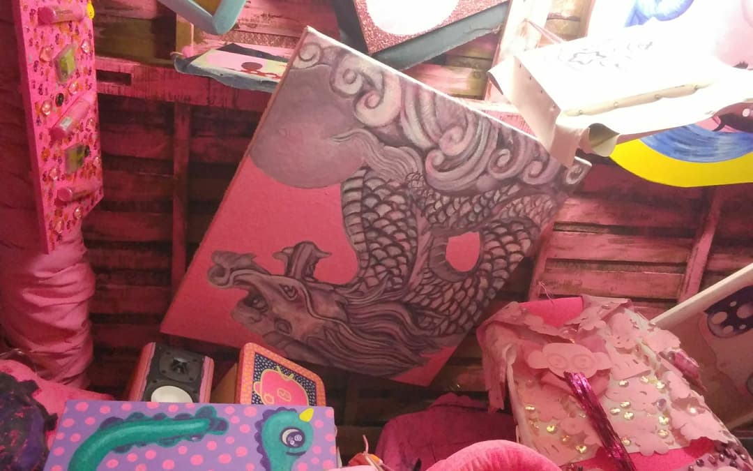 あさくら画廊のピンク龍☆