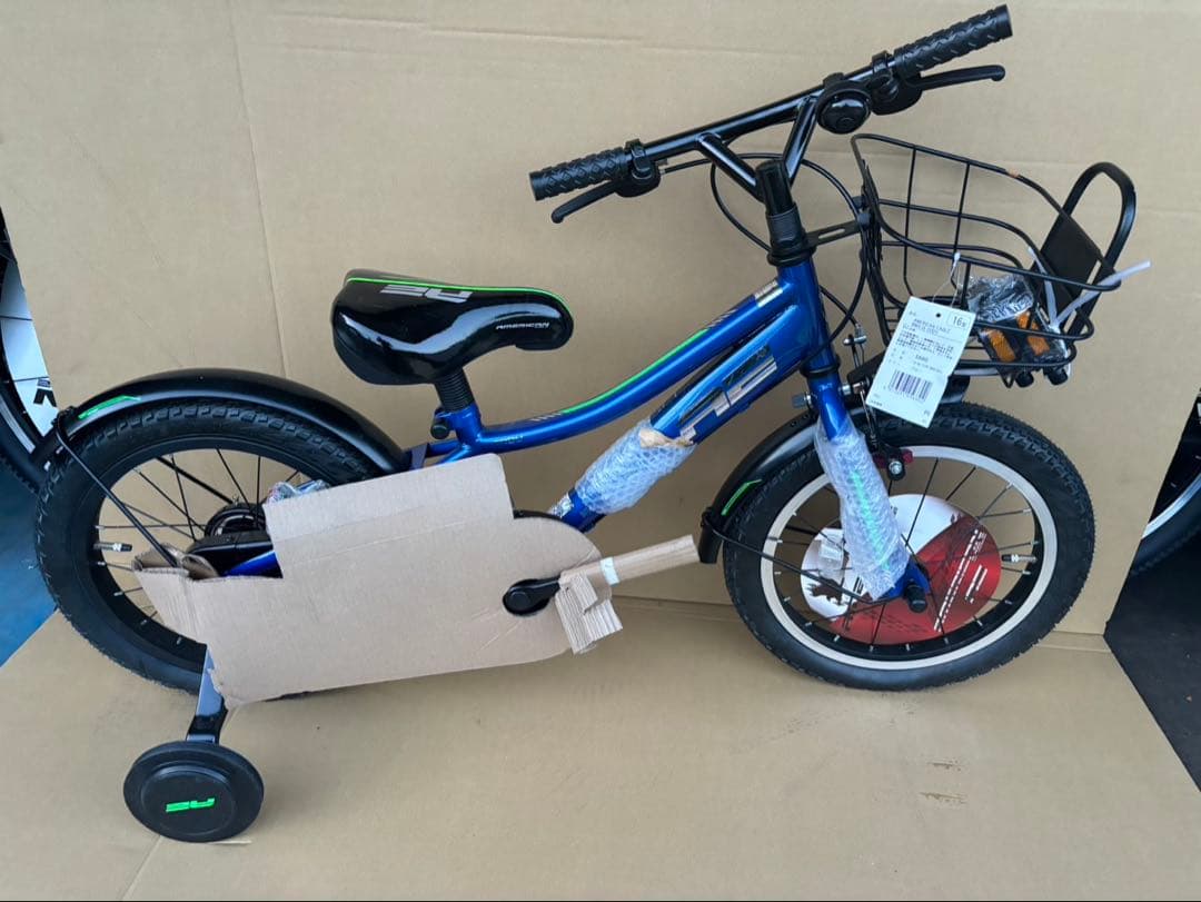 子供用自転車 補助輪付 バスケット付き　新品・未使用品‼️