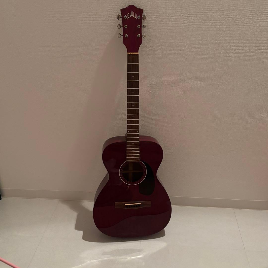 Guild M-120CHアコースティックギター(赤)