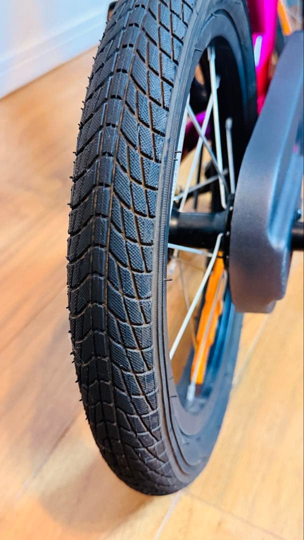 ストライダー14x ピンク｜ペダル・キックスタンド・取扱説明書・工具付｜室内保管