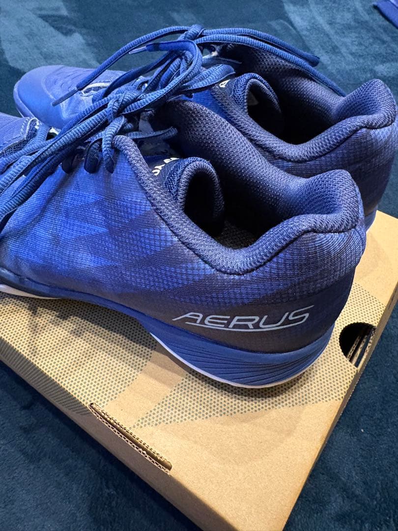 YONEX AERUS バドミントンシューズ ブルー 箱付き
