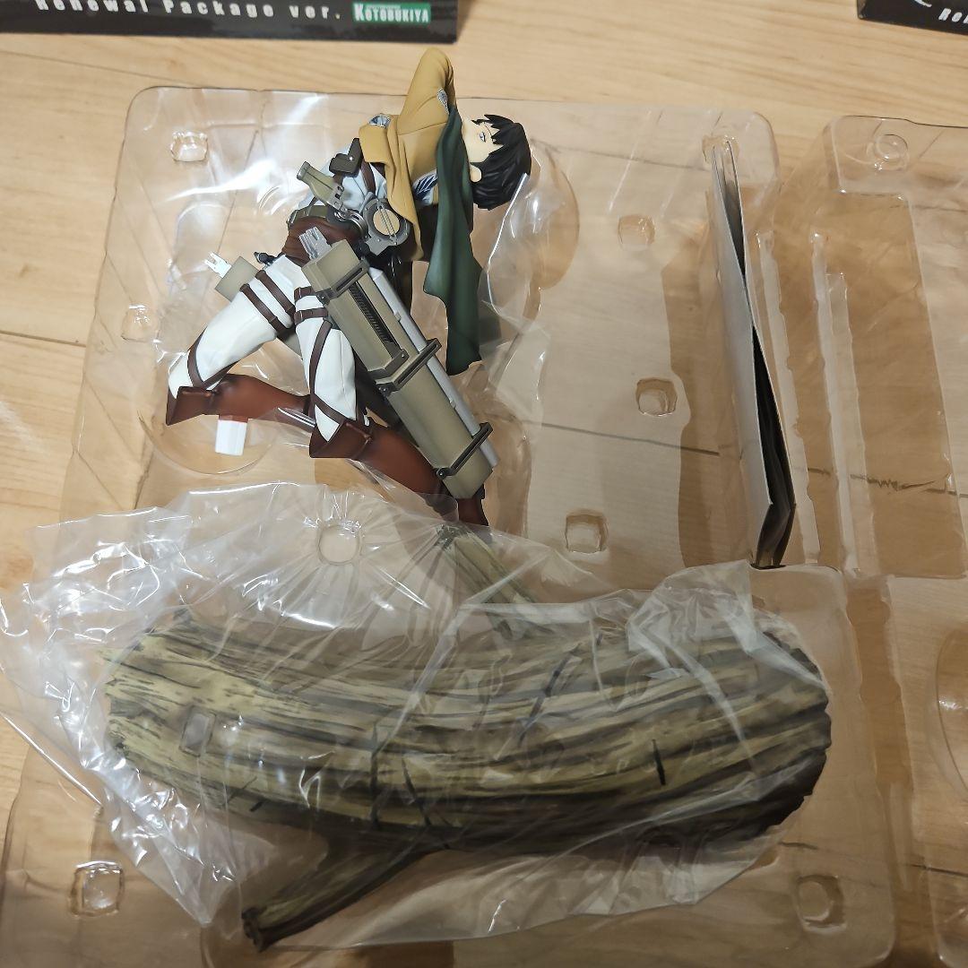 進撃の巨人　エレン　ミカサ　リヴァイ　コトブキヤ