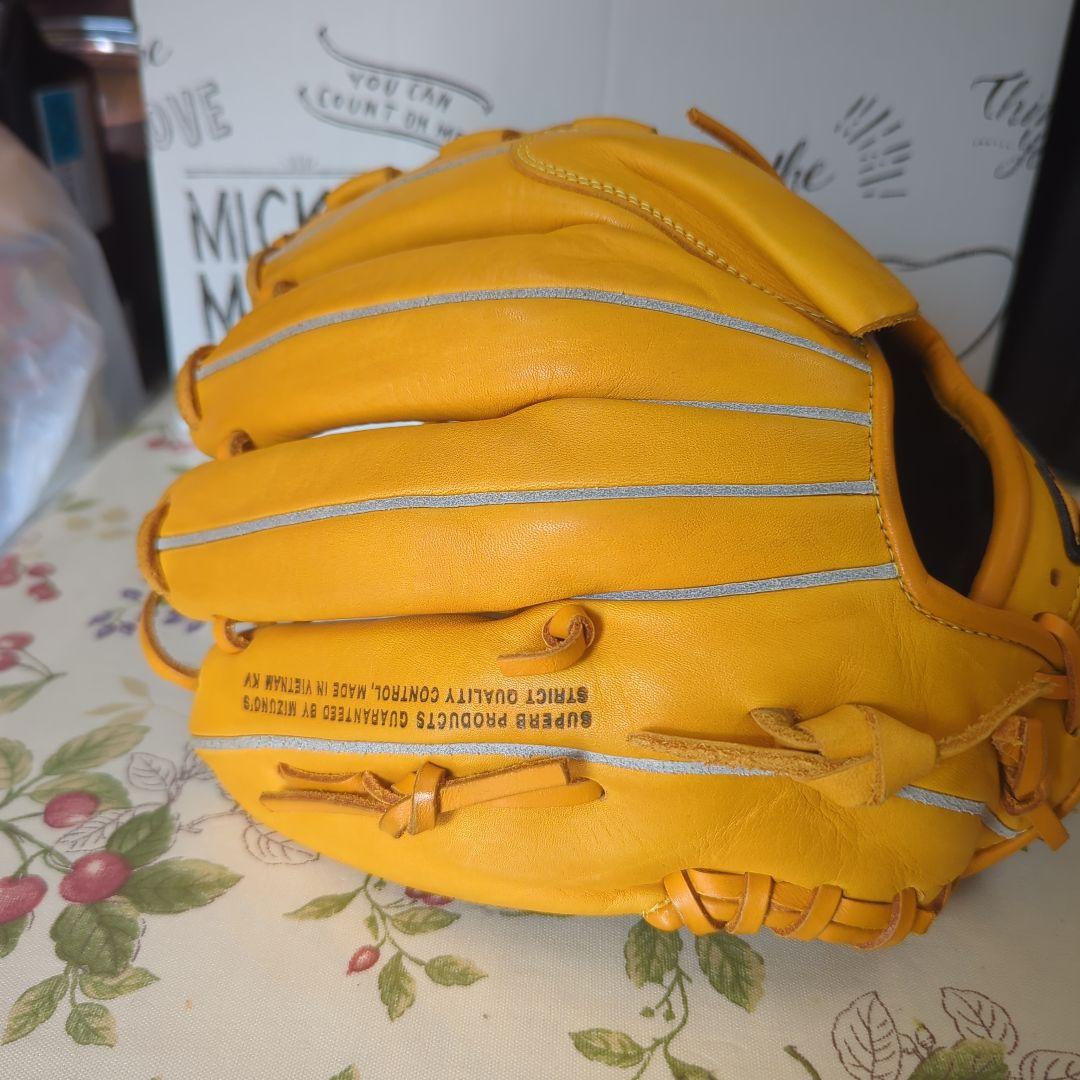 か*ず様 【大人用軟式野球グローブ】Mizuno Professional 斎藤