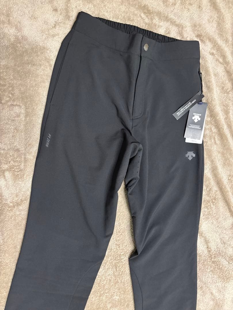 美品★DESCENTE 裏起毛ストレッチ 暖パン　ブラックパンツ
