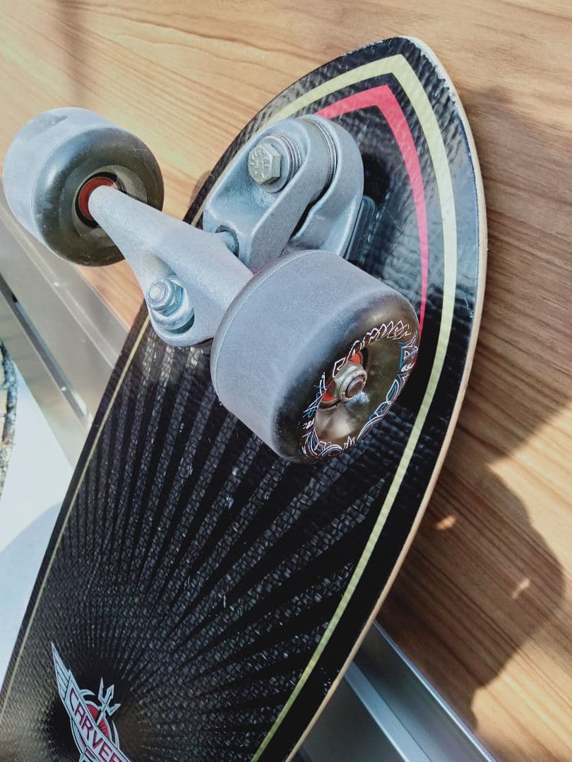 CURVERスケートボード